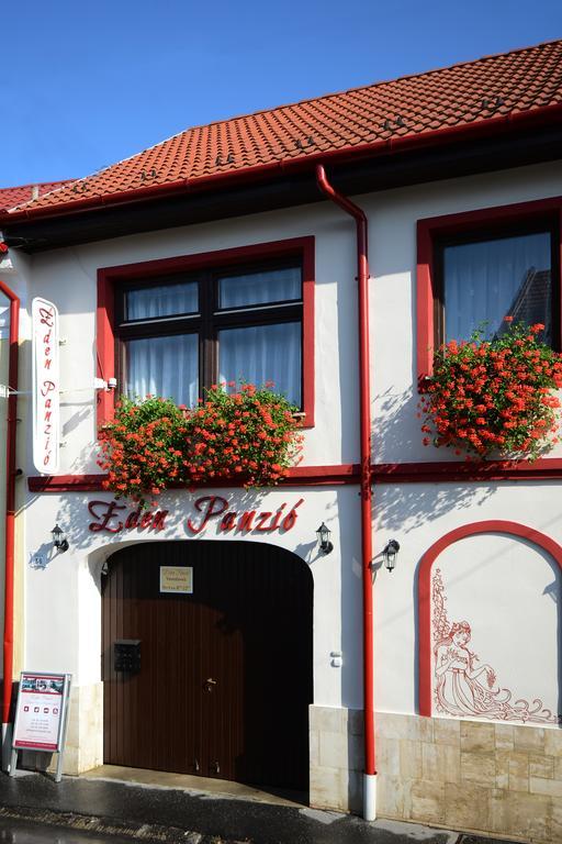 Bed and Breakfast Eden Panzió Eger Exterior foto